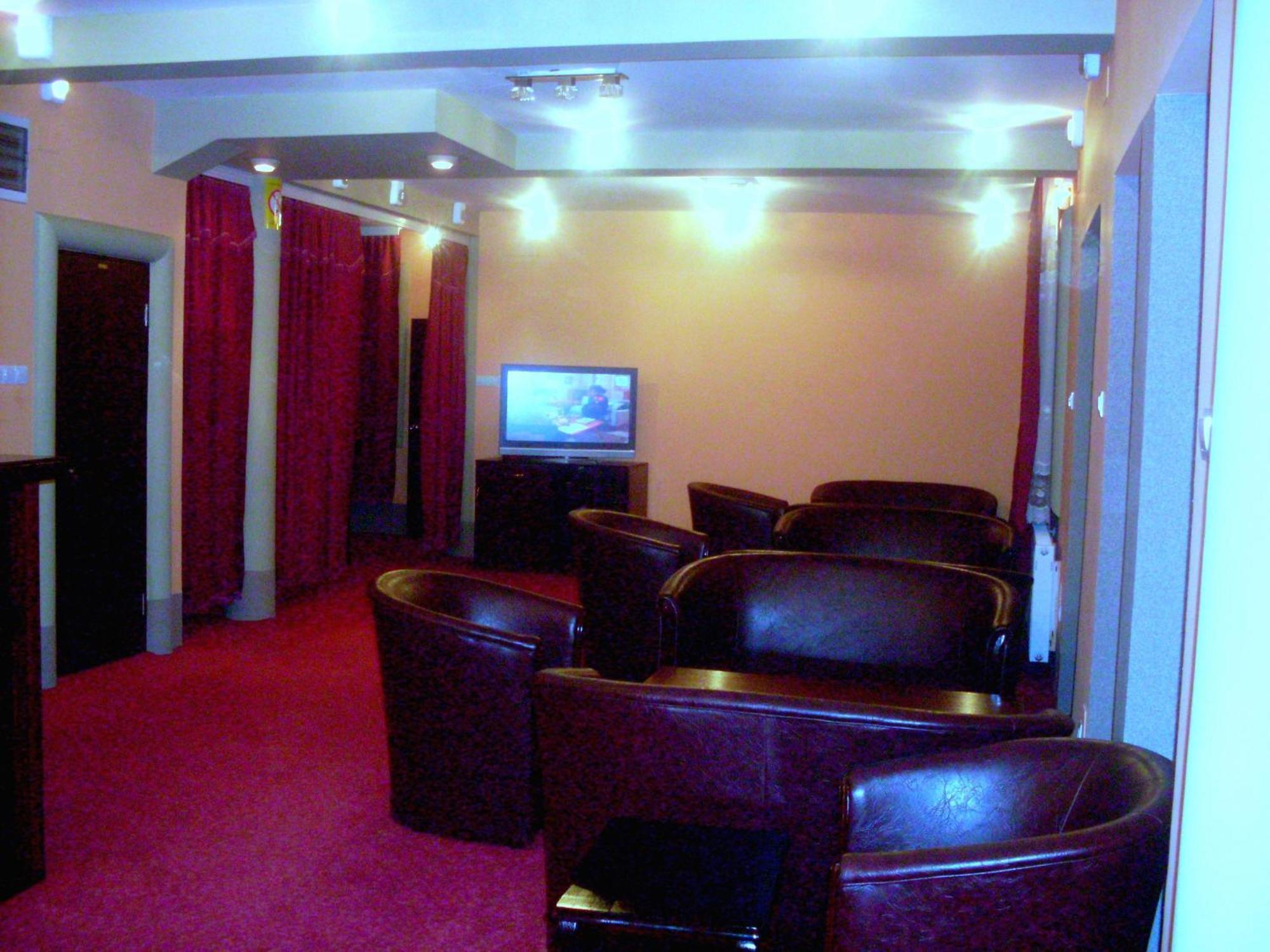 Hotel Vila Mitic Luxx Spa Centar Leskovac  Buitenkant foto