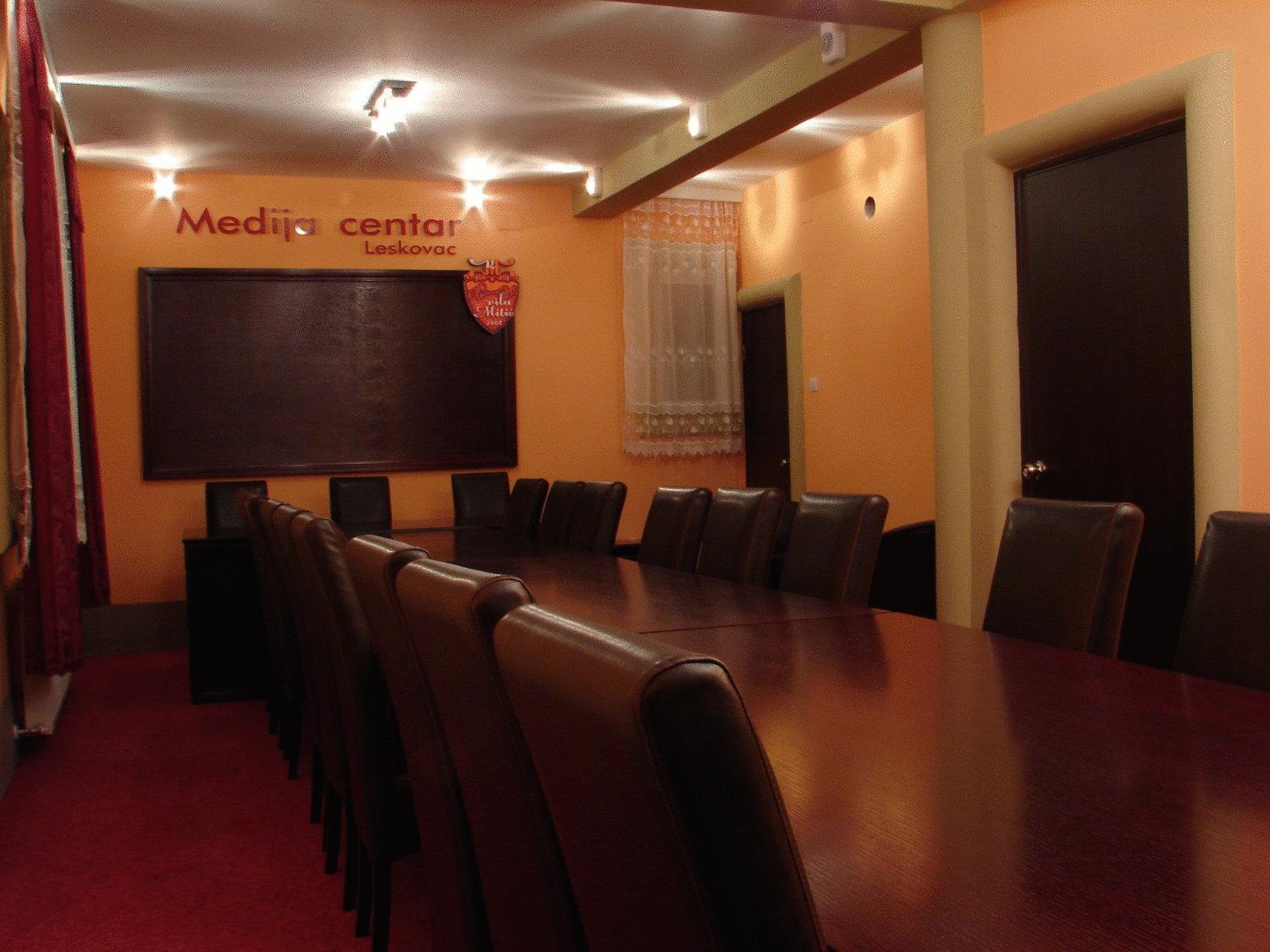 Hotel Vila Mitic Luxx Spa Centar Leskovac  Buitenkant foto