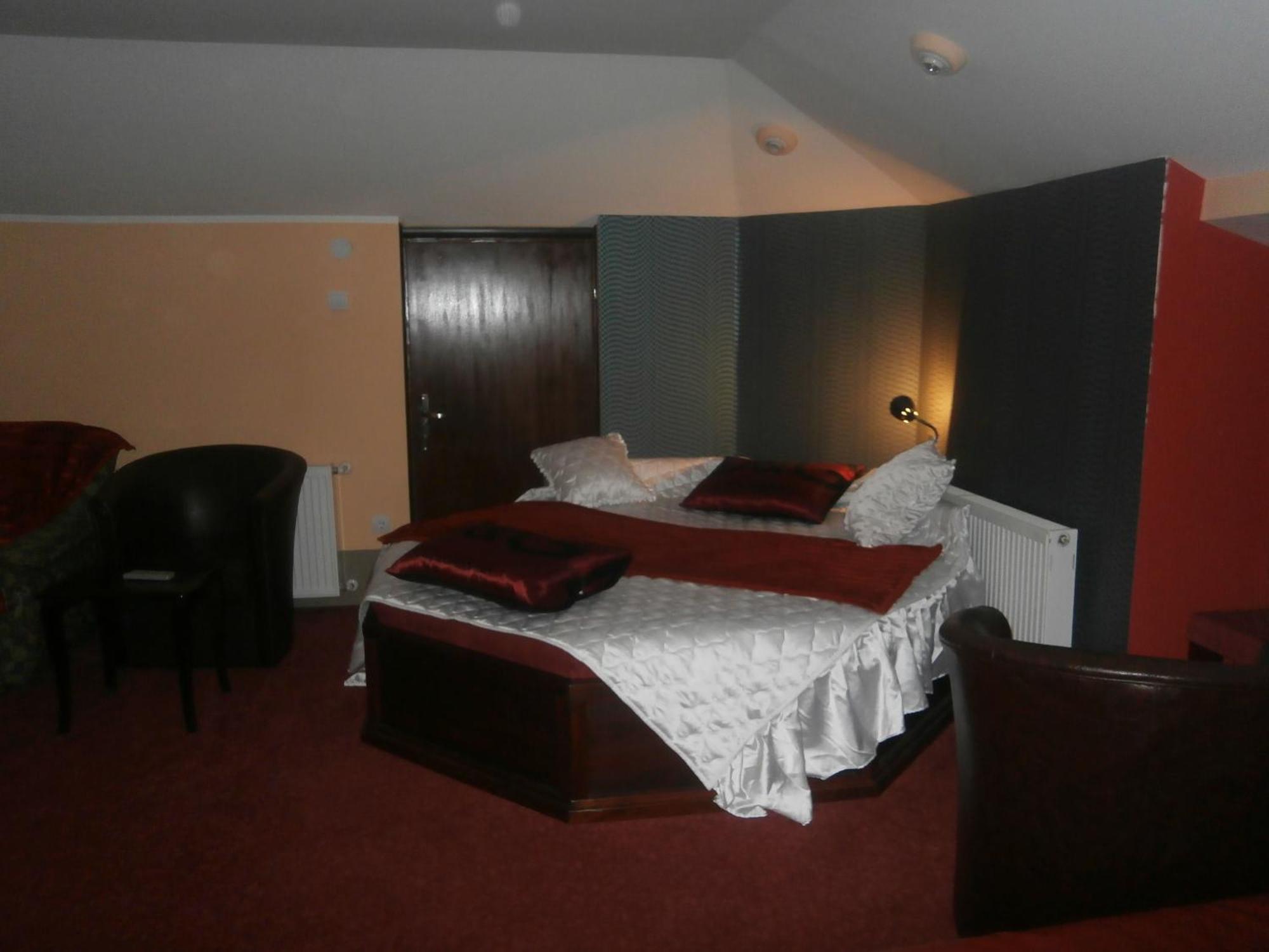 Hotel Vila Mitic Luxx Spa Centar Leskovac  Buitenkant foto