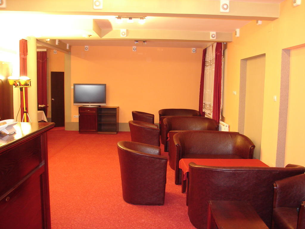Hotel Vila Mitic Luxx Spa Centar Leskovac  Buitenkant foto